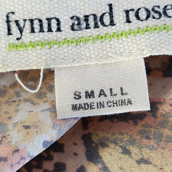 Anthropologie fynn & rose Pink Snakeskin Print Small Silk Top - Picture 5 of 5